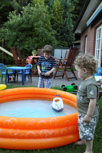 Ein großes Highlight in diesem Sommer: das ferngesteuerte Playmobil Boot.